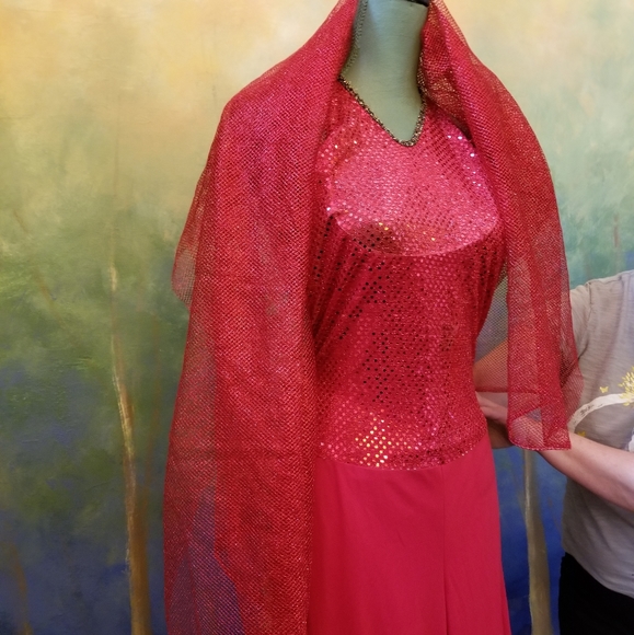 Sexy Vampiress/ devil jumpsuit Costume in red w cape - Picture 3 of 7